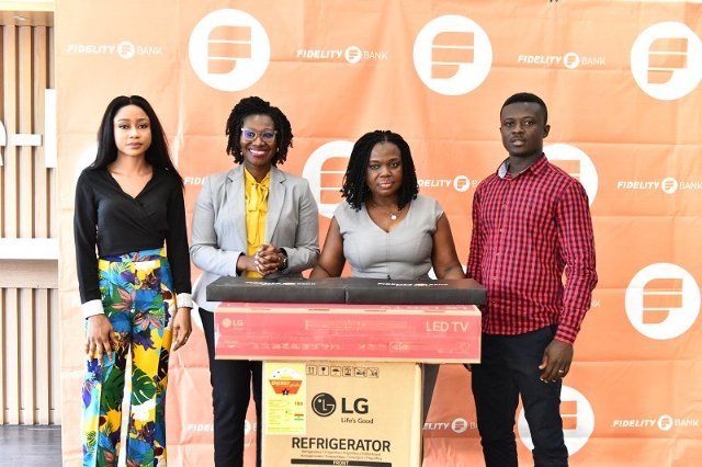 Fidelity Bank Accolades Customers in…