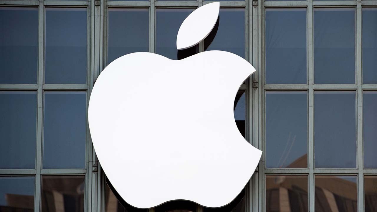 Apple posts first fiscal quarter…