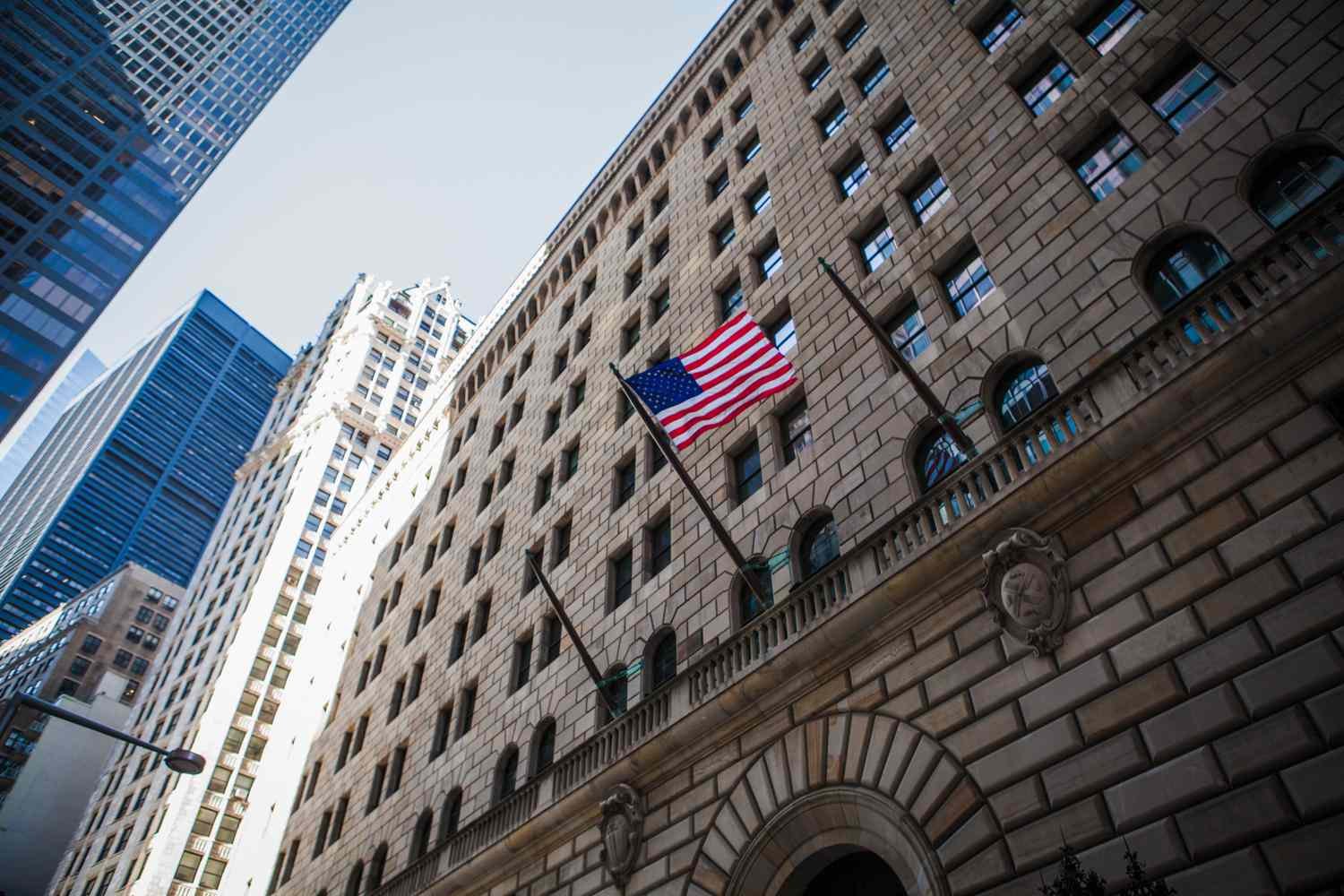 USA: New York Fed says supply chain pressures normalized in February