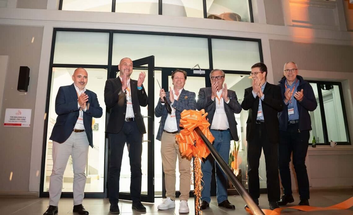 Vertiv announces opening of African Head Office and Customer Experience Centre in South Africa