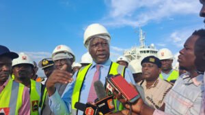 Uganda seeks Kenya’s advice on state-to-state oil import&hellip;