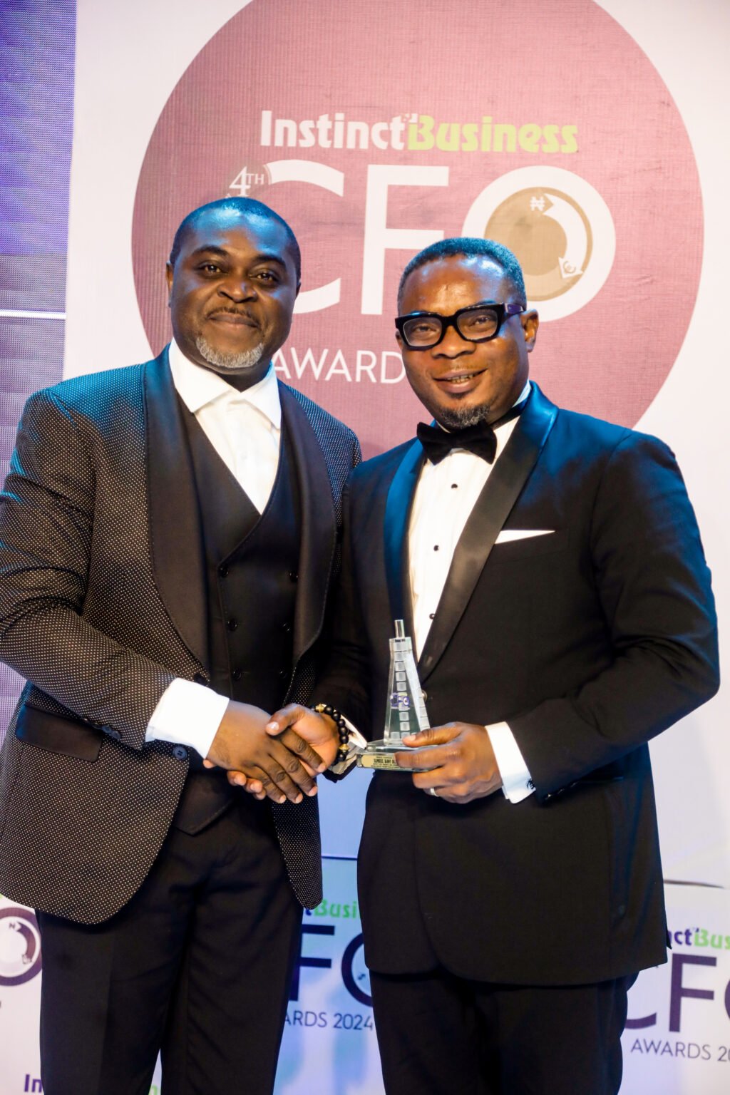 Samuel Kofi Dentu Scoops the Finance Leadership Award at the 2024 InstinctBusiness CFO Summit and Awards held in Lagos, Nigeria