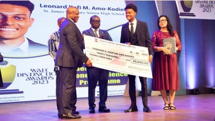 Ghana: Zenith Bank sponsors Overall Best Candidate Category at the WAEC Distinction Awards