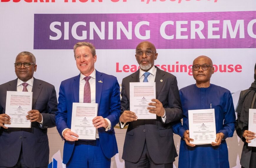 Vetiva coordinated the Signing for ₦2.15 Trillion Dangote Refinery IPO